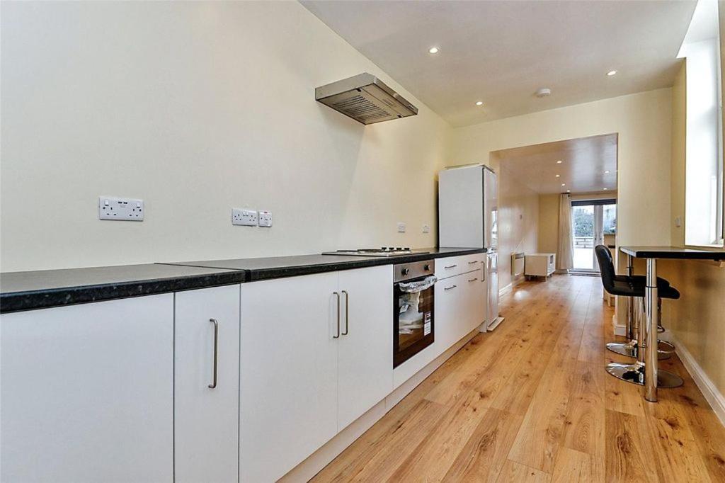 Beautiful Townhouse In Morecambe Extérieur photo
