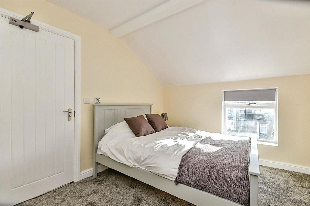 Beautiful Townhouse In Morecambe Extérieur photo